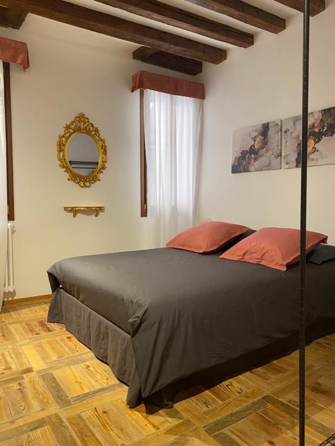 Ca' Degli Specchieri - A Due Passi Da Piazza San Marco Apartment Veneţia Exterior foto